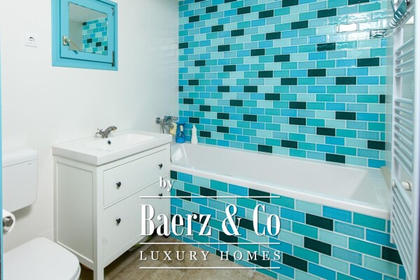 photo 9 Brač, Murvica, stone house with five residential units and sea view