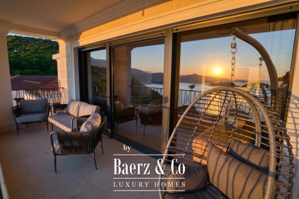 photo 6 Furnished Apartment in a Complex with a Pool in Sveti Stefan