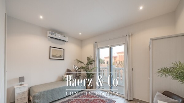 photo 10 Luxury 4-Bedroom Villa with Private Pool in Jumeirah Village Triangle