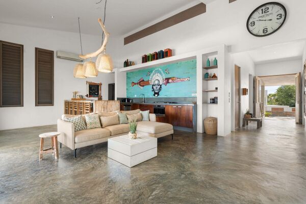 photo 3 Villa Vista Alegre – Luxury Living with Ocean Views