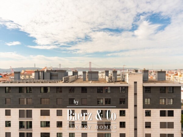 photo 21 Duplex Penthouse on Infante Santo with River View