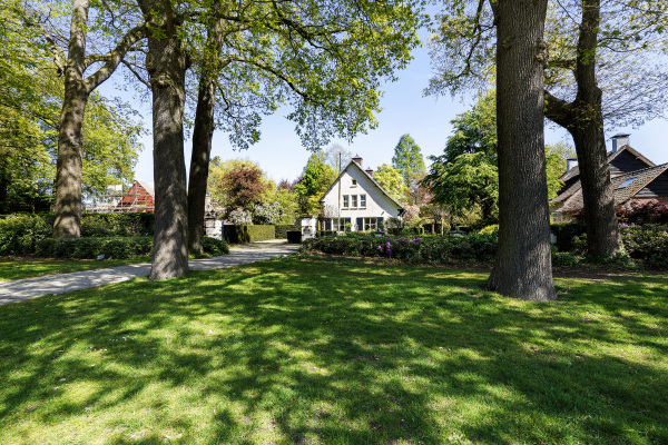 photo 1 van Brederodelaan 5