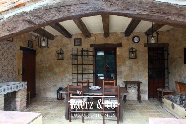 photo 15 Rustic charm and exclusivity just minutes from the Mediterranean.