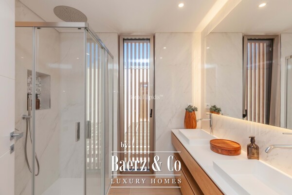 photo 22 Beautiful luxury home in Carcavelos e Parede, Carcavelos