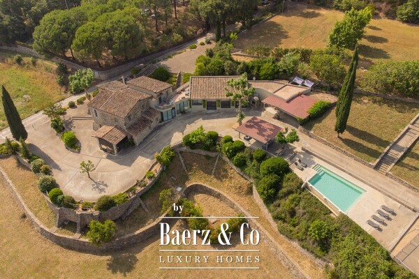 photo 29 Exceptional 18th century masia with tourist licence in Amer.