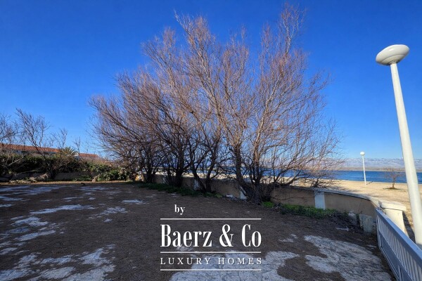 photo 8 Zadar, Vir, house 1st row to the sea