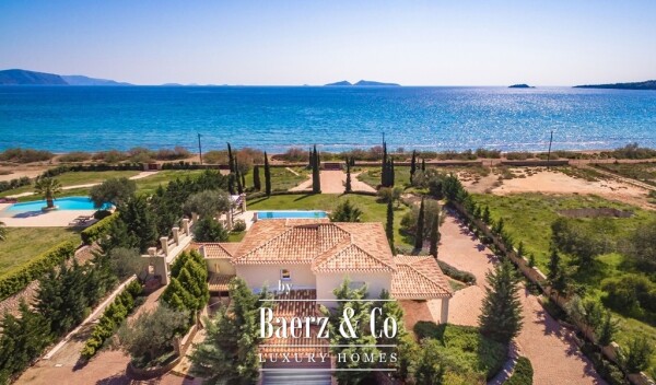photo 8 Seafront Elegance in Porto Heli - Petrothalassa