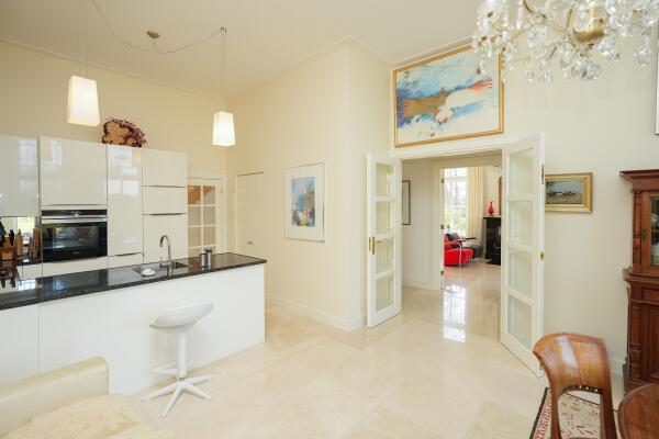 photo 12 Hezelstraat 17