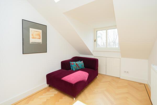 photo 19 Hezelstraat 17