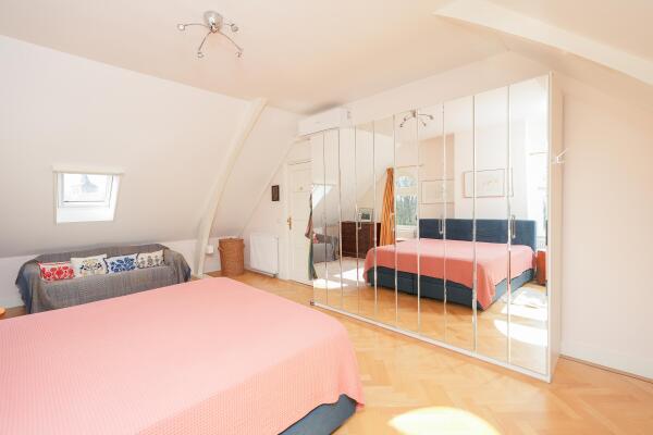 photo 24 Hezelstraat 17