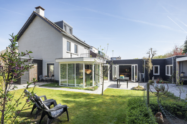 photo 1 Dr. Desainlaan 18