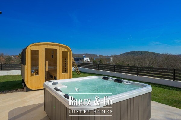 photo 32 Istria, Rovinjsko selo, modern house 210 m² with heated pool, sauna and jacuzzi