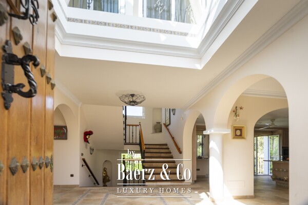 photo 14 Elegant Andalusian-style villa with guest apartments and panoramic views