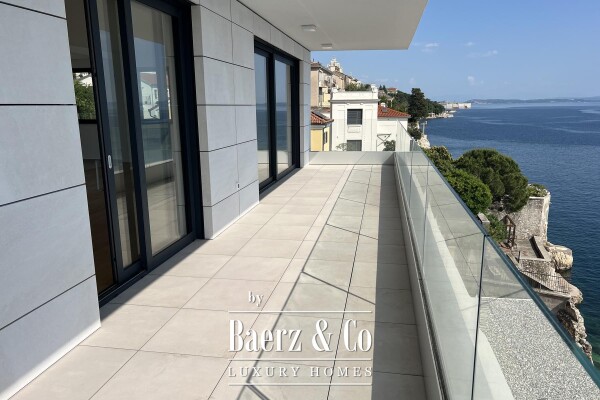 photo 1 Rijeka, Pećine, NEW DEVELOPMENT, luxury four-bedroom apartment, 163.72 m², first row to the sea