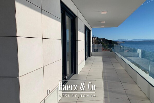 photo 9 Rijeka, Pećine, NEW DEVELOPMENT, luxury four-bedroom apartment, 200.29 m², first row to the sea