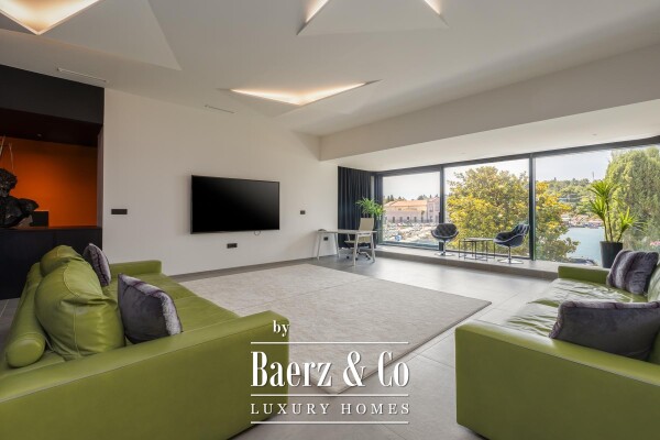 photo 7 Istria, Rovinj exclusive five-room apartment first row to the sea