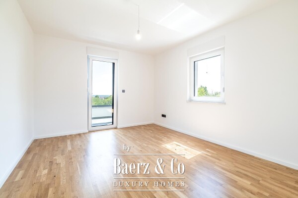 photo 3 Zagreb, Borčec, an urban villa of 302 m²