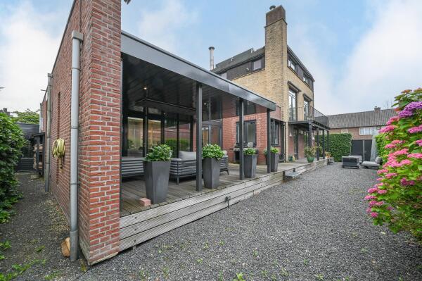 photo 4 Raadhuislaan 4