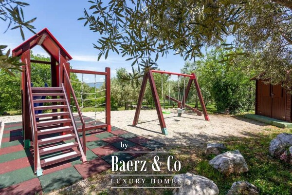photo 6 Krk, Dobrinj, Rustic Villa with a 60 m² heated pool, jacuzzi, sauna, and fitness