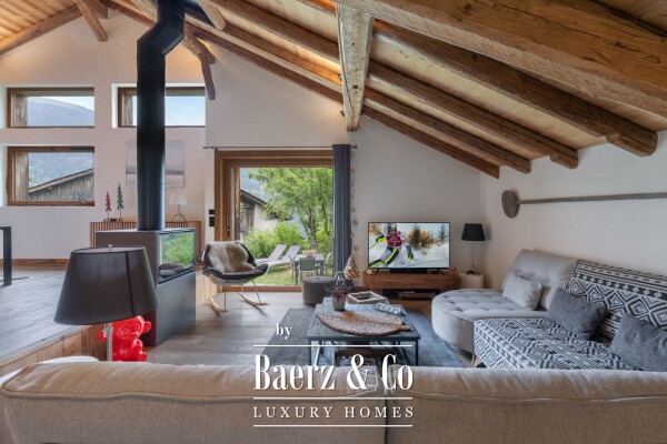 photo 2 Exceptional renovated farmhouse - 5 bedrooms - Protected area