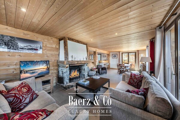 photo 1 Chalet - 4 bedrooms - overlooking the village