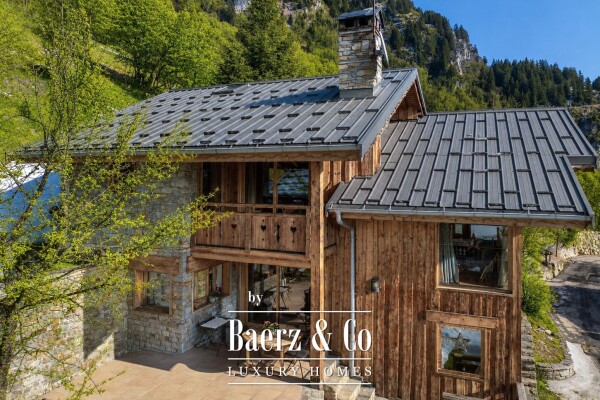 photo 6 An exceptional chalet facing the mountain peaks