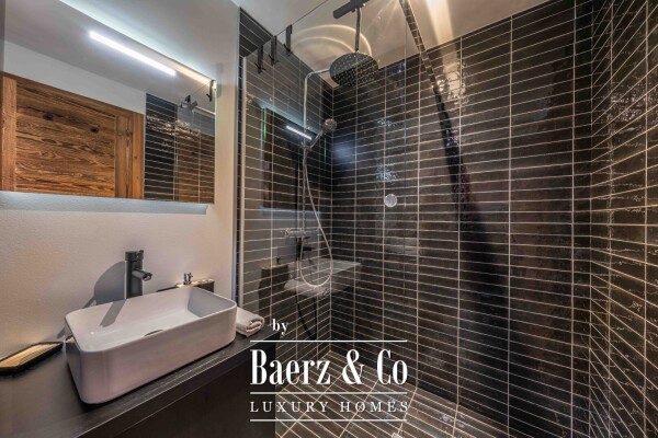 photo 12 81 sqm apartment, 3 bedrooms in Demi-Quartier