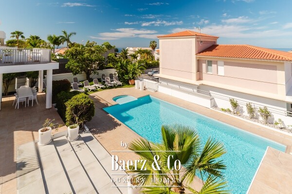 photo 1 Exclusive villa boutique in Playa Paraíso
