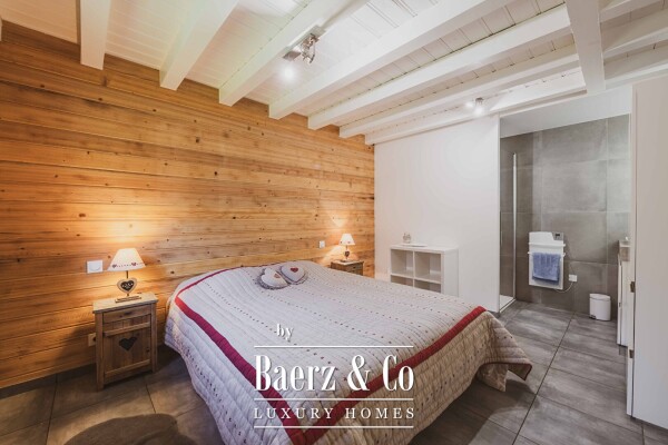 photo 9 Renovated chalet with Mont Blanc views