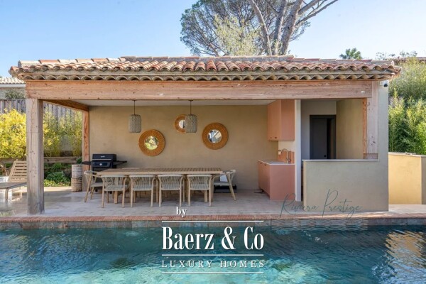 photo 6 Saint-Tropez – Villa with Sea and Village Views
