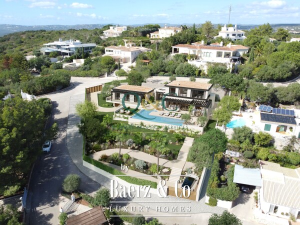 photo 1 Beautiful luxury home in Santa Bárbara de Nexe, Goldra