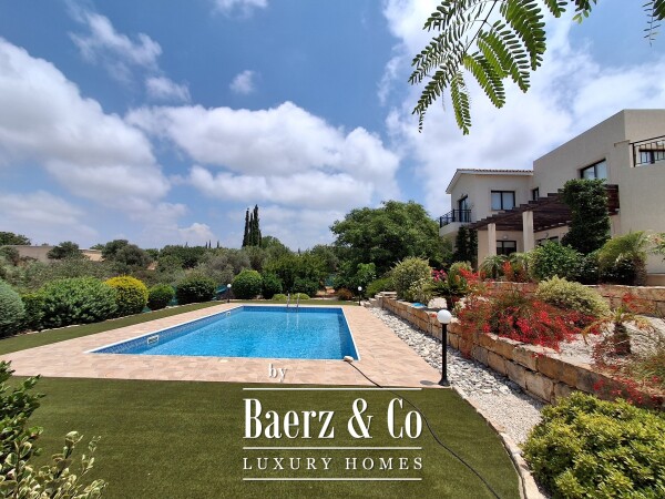 photo 3 Royal Residences – key ready 3 bedroom golf villa with pool, Secret Valley
