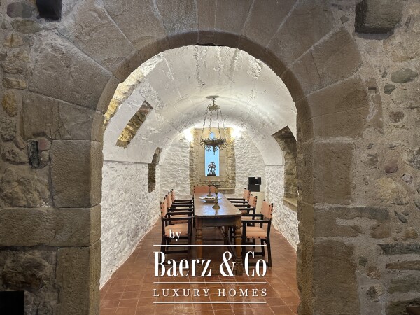 photo 7 Stone House in Monells