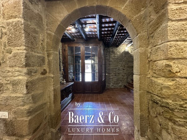 photo 10 Stone House in Monells